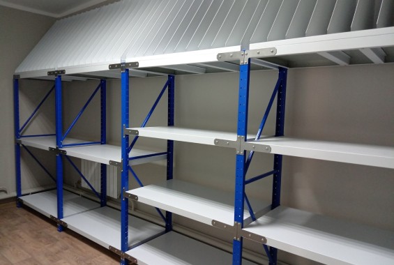 Стеллажи с разделителями-гребенками для картин и икон